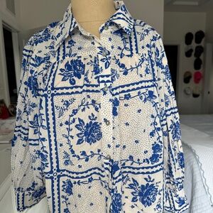 Pinch Soft White and Blue Swing Top Button Down Full Sleeves Size Small